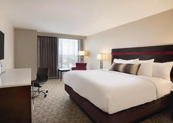 Chicago By Ihg Hotel Schaumburg