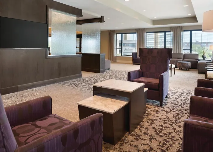 Chicago By Ihg Hotel Schaumburg